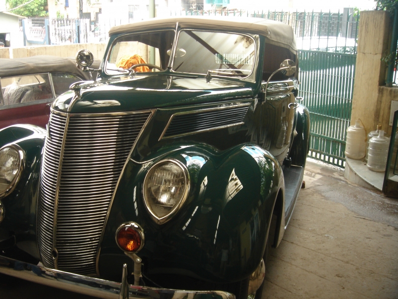 Ford V-8 1937